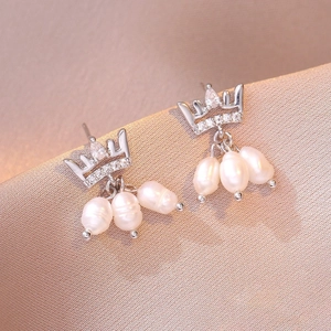Boucles d'oreilles couronne en argent S925 avec strass et trois perles d'eau douce