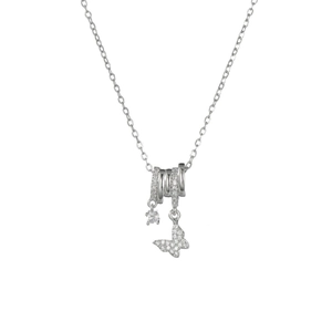 Silberne Halskette mit ineinandergreifenden Ringen und Schmetterling Herz Anhänger