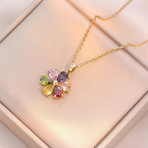 Collana Con Pendente A Fiore Titanio Acciaio E Rame Zircone Colorato Intarsiato Moda Lusso Leggero Per Donna
