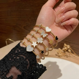 Moda Acciaio Inossidabile Acciaio al Titanio Cavo Aperto Bracciale per Donna Oro Argento Strass Smalto Cuore Farfalla Stella Trifoglio Charms Gioielli Regalo