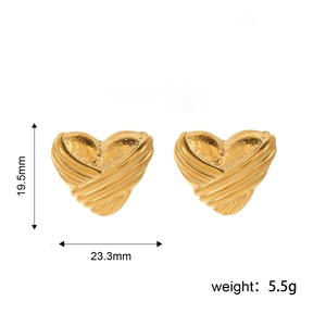 Textured gold-plated hollow heart hoop earrings with 19.5mm height and 23.3mm width
