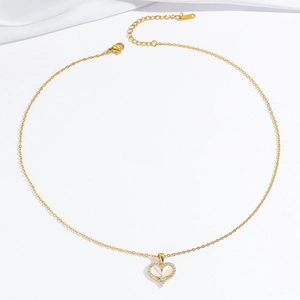 Collier cœur doré élégant avec incrustation en nacre et micro-pavé de zircons brillants