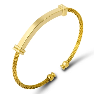 Bracciale rigido dorato lucido con motivo a cavo e design a piastra rettangolare