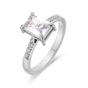 Anillo vintage de acero inoxidable con diamante rectangular y piedras laterales plateadas