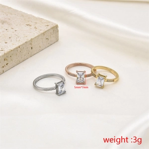 Anillos de circonita cuadrada en tres colores oro y plata con detalles de piedra 5x7mm