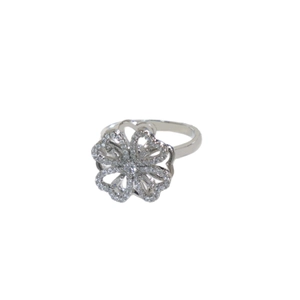 Elegant rotating silver clover ring with sparkling zircon stones in minimalist design