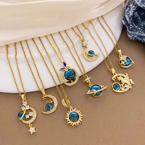 Collar con Colgante de Estrella Luna Planeta de Acero Inoxidable para Mujer Cobre Zirconia Astronauta Mariposa Pegaso Joyería de Galaxia Regalo