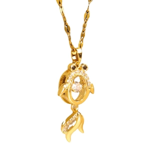 Eleganter Gold-Delfin-Anhänger mit funkelndem Tanzstein und weißen Diamant-Verzierungen