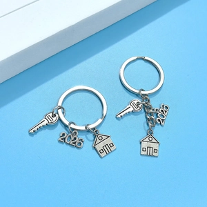 2026 House Key Metal Keychain For New Home Anniversary Gift Alloy Memorial Key Ring Backpack Pendant For Women Men Jewelry