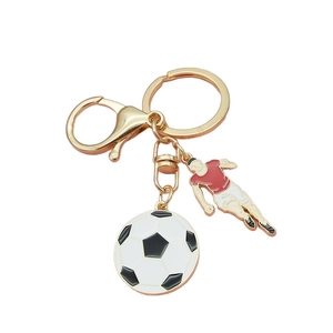 Porte-clés doré avec pendentif de football et joueur pour cadeau de fan de sport