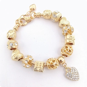 Bracelet Chaîne Serpent à Perles Dorées pour Femmes Avec Breloques Cœur Boîte Cadeau Strass Incrusté Bijoux en Alliage DIY
