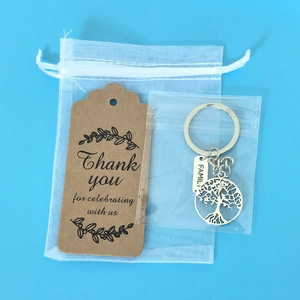 Détails du porte-clés Arbre de Vie avec pendentif Family et pochette cadeau en organza
