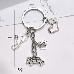 Porte-clés médical en argent avec stéthoscope, seringue et charms pour infirmière
