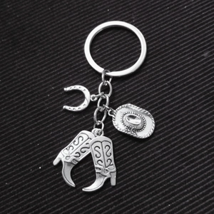Porte-clés Thème Western Cowboy Alliage Argent Antique Pendentifs Fer à Cheval Chapeau Bottes Cheval Revolver Bijou de Sac