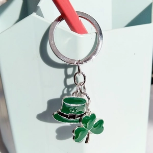 St Patrick's Day Gift Alloy Enamel Keychain Irish Green Leprechaun Hat Shamrock Clover Key Ring For Party Festival Jewelry