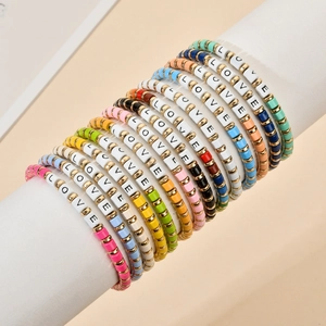 Damen Bunte Legierung Lackierte LOVE Buchstaben Perlenarmband Europäischer Stil Bonbonfarben Elastischer Perlenschmuck Geschenk