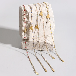 Bracciali di perline in acciaio inossidabile con cuore su pietre minimaliste