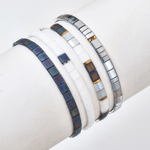 Bracelet Bohémien Perles Tila Géométrique Carré en Verre Bracelet Élastique Extensible pour Hommes Femmes Bijoux Rétro Empilables