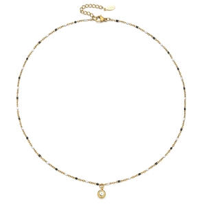 Detail van vergulde stalen ketting met emaille kralen en een heldere kristallen hanger