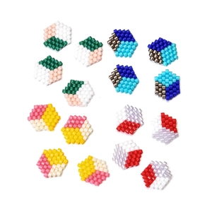 Perline di Vetro Tessute a Mano a Forma di Esagono Patch DIY Blocco di Colore Geometrico Accessori per Orecchini Collana