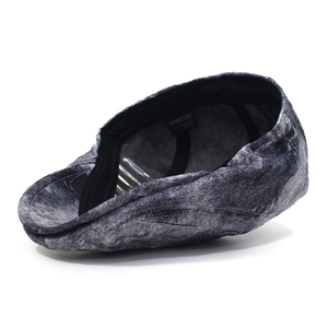 Flat ivy cap with grey marble texture and wrinkled pattern, shown from a 45-degree angle