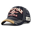 Détail de la casquette vintage bleu marine avec broderie Spitfire et visière en cuir
