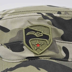 Taktische Camouflage Feldmütze mit Adler-Stickerei und rotem Stern-Abzeichen aus Baumwolle