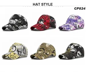 Casquettes de baseball imprimé graffiti en six couleurs montrant le style urbain chic