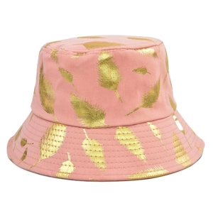 Chapeau bob rose élégant avec imprimés feuilles dorées et large bord pare-soleil