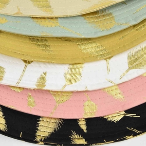 Bobs chic avec imprimés feuilles dorées en couleurs beige, vert, jaune, blanc, rose et noir