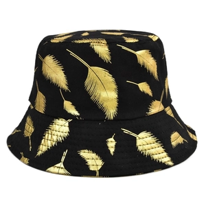 Chapeau bob noir à imprimé feuilles d'or avec large bord pour protection solaire