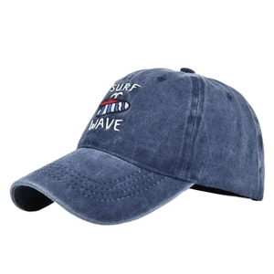 Berretto da baseball in denim blu navy lavato vintage con ricamo SURF WAVE e grafica surf