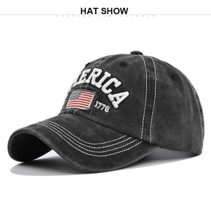 Dettaglio cappello baseball vintage con ricamo America 1776 e toppa bandiera americana