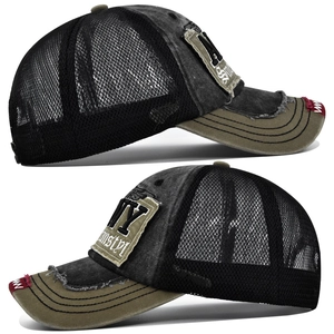 Détail de la casquette de baseball vintage avec maille filet et écusson brodé