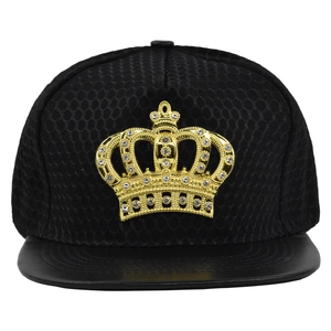 Hip-Hop Snapback Cap mit schwarzem Lederschirm und goldener Krone mit Strasssteinen