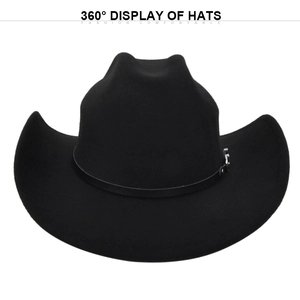 Vista dall'alto di un cappello da cowboy nero in lana con cinturino in pelle e fibbia argento