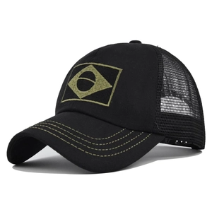Casquette trucker noire drapeau Brésil avec filet vert olive et visière incurvée