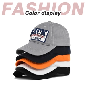 Klassische Baumwoll-Baseballkappe mit BLACK 3D-Stickerei in fünf Vintage-Farben