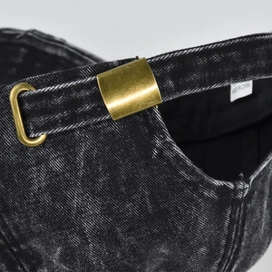 Berretto da baseball in denim lavato con fibbia in bronzo regolabile stile vintage