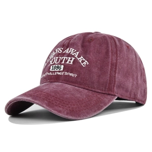Casquette de baseball vintage bordeaux en coton délavé avec broderie YOUTH 1995