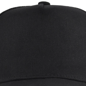 Macro detail van zwarte katoenen baseballcap met fijne textuur en dubbele stiksels details