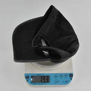 Detailed view of Los Angeles vintage baseball cap showing the 79.3g weight on a scale