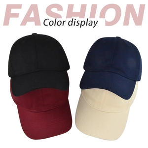 Détail des couleurs de casquettes en coton en noir, bleu marine, bordeaux et beige