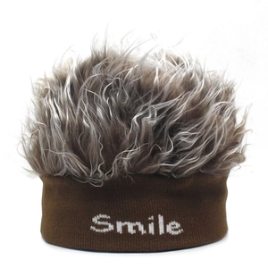 Bonnet Beanie Fantaisie Avec Perruque Tricoté Avec Broderie Lettre Smile Hip Hop Fête Landlord Cap Pour Hommes Femmes Hiver Chaud
