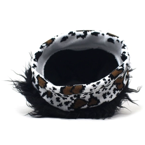 Bonnet d'hiver en fausse fourrure avec bord léopard et doublure en peluche chaude
