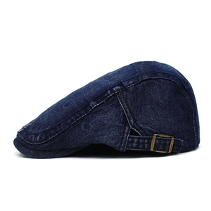 Béret classique en jean délavé bleu foncé avec boucle de réglage en métal vintage