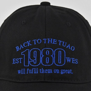 Retro black cotton baseball cap with blue 1980 embroidery and street style design