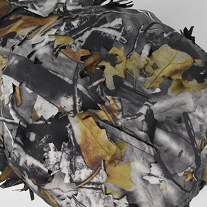 Detailansicht des 3D-Blatt-Tarnmusters und des leichten Stoffes der taktischen Kappe