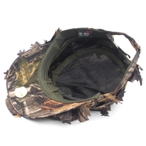 Outdoor military camo hat with 3D maple leaf camouflage and adjustable flat top design