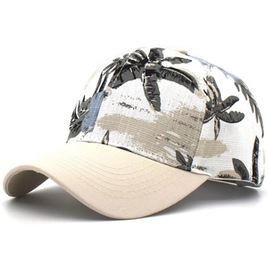 Damen Baseballkappe mit tropischem Palmendruck und gebogener Krempe in Creme-Farbe